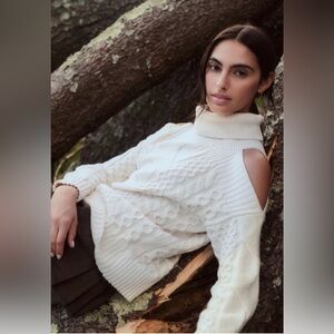 Anthropologie Cold Shoulder Cable Sweater Ivory Size XS